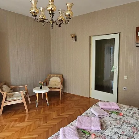 Iris Apartment