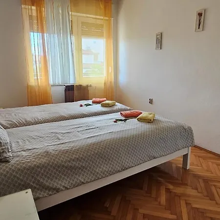 Apartment Iris *